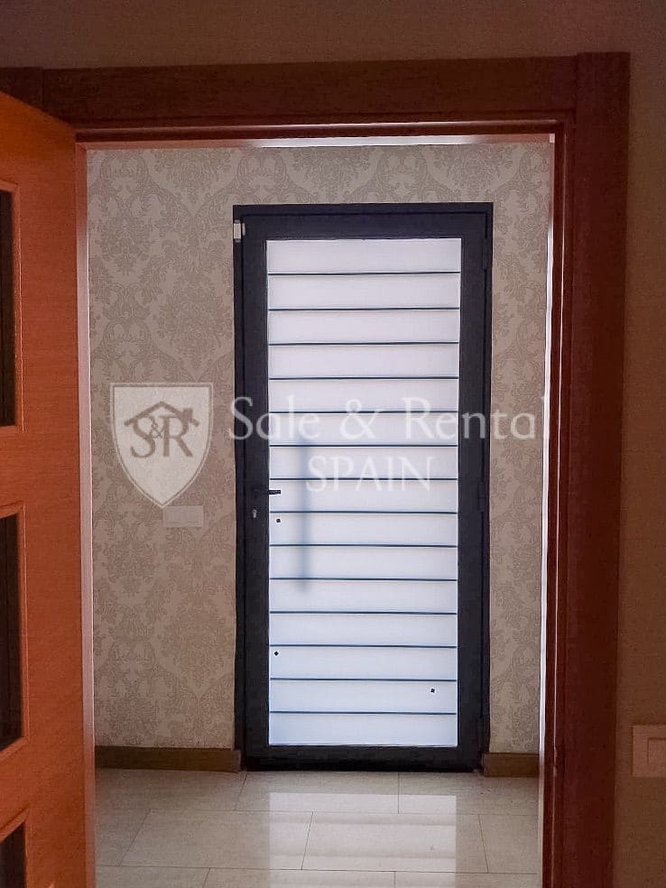 5 bedroom Semi-detached Villa for sale in Malgrat de Mar with garage - € 430,000 (Ref: 9590645)