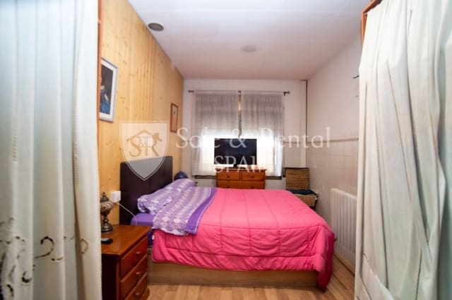 2 soveværelse Lejlighed til salg i Malgrat de Mar med garage - € 135.000 (Ref: 9590646)