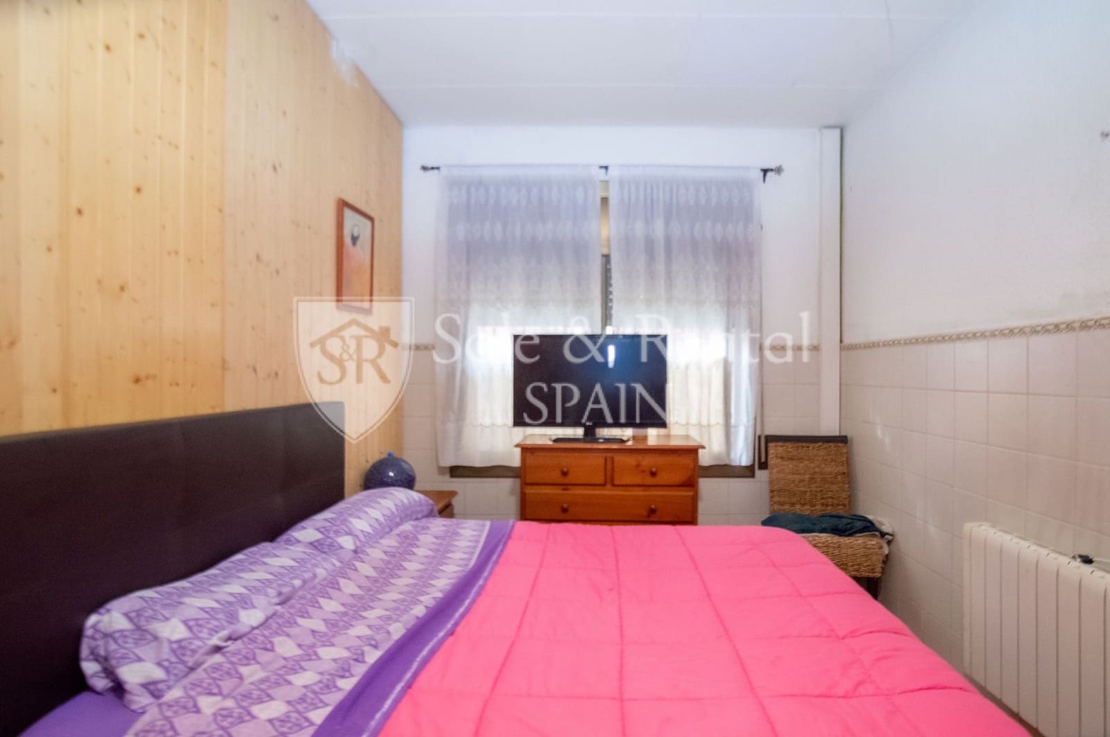 2 bedroom Flat for sale in Malgrat de Mar with garage - € 135,000 (Ref: 9590646)