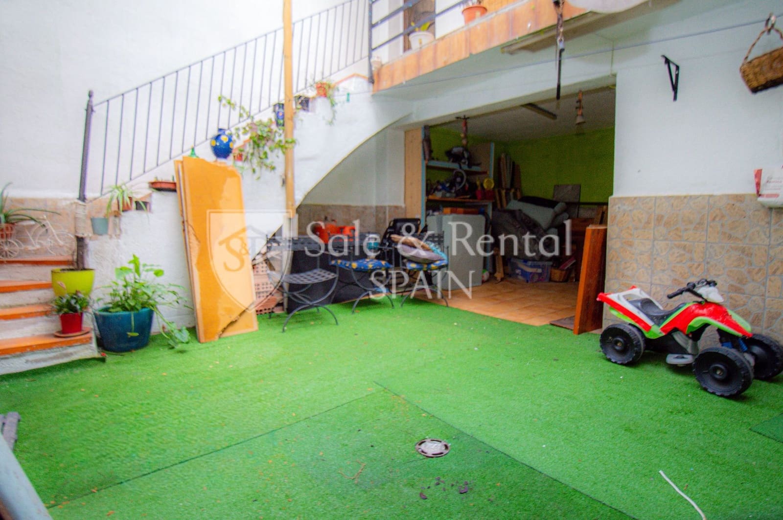 2 bedroom Flat for sale in Malgrat de Mar with garage - € 135,000 (Ref: 9590646)