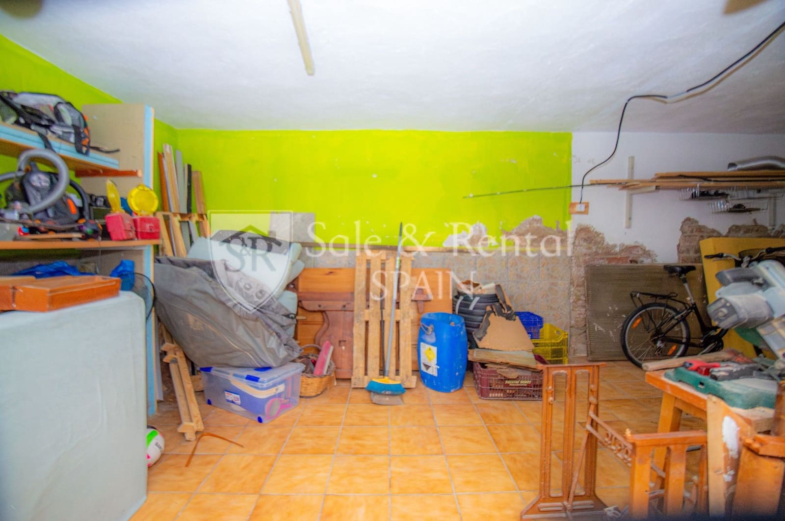 2 bedroom Flat for sale in Malgrat de Mar with garage - € 135,000 (Ref: 9590646)