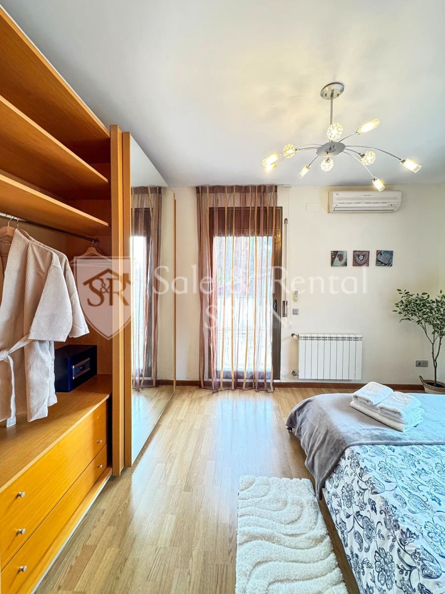 3 soveværelse Villa til salg i Lloret de Mar med swimmingpool garage - € 475.000 (Ref: 9594582)