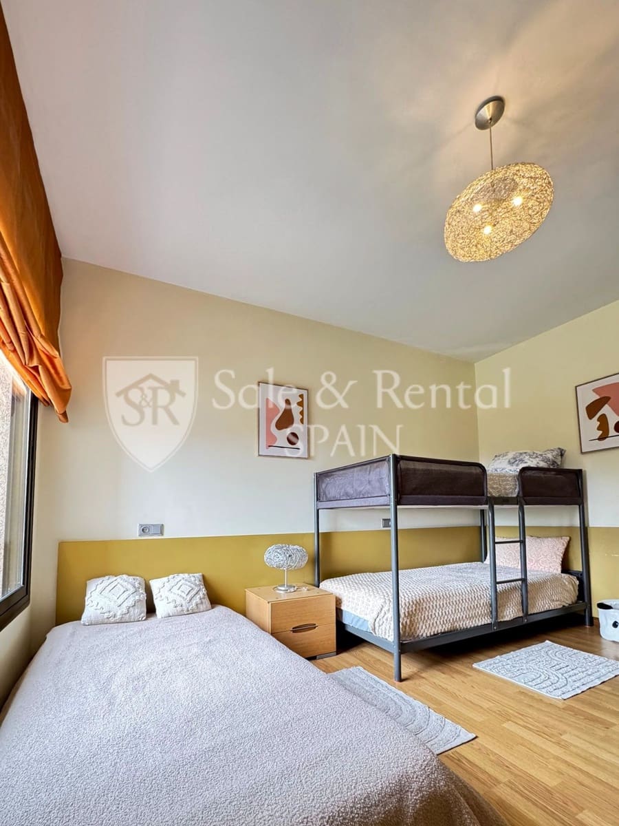 3 soveværelse Villa til salg i Lloret de Mar med swimmingpool garage - € 475.000 (Ref: 9594582)