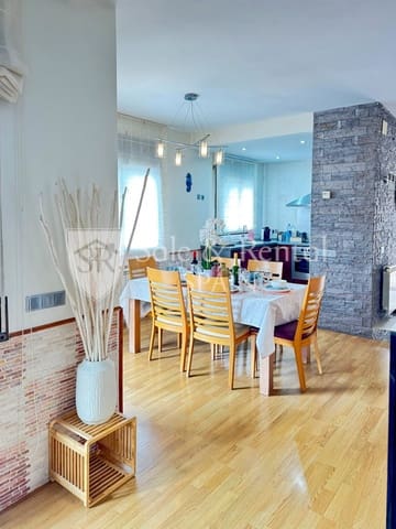 3 soveværelse Villa til salg i Serra Brava, Lloret de Mar med swimmingpool garage - € 475.000 (Ref: 9594582)