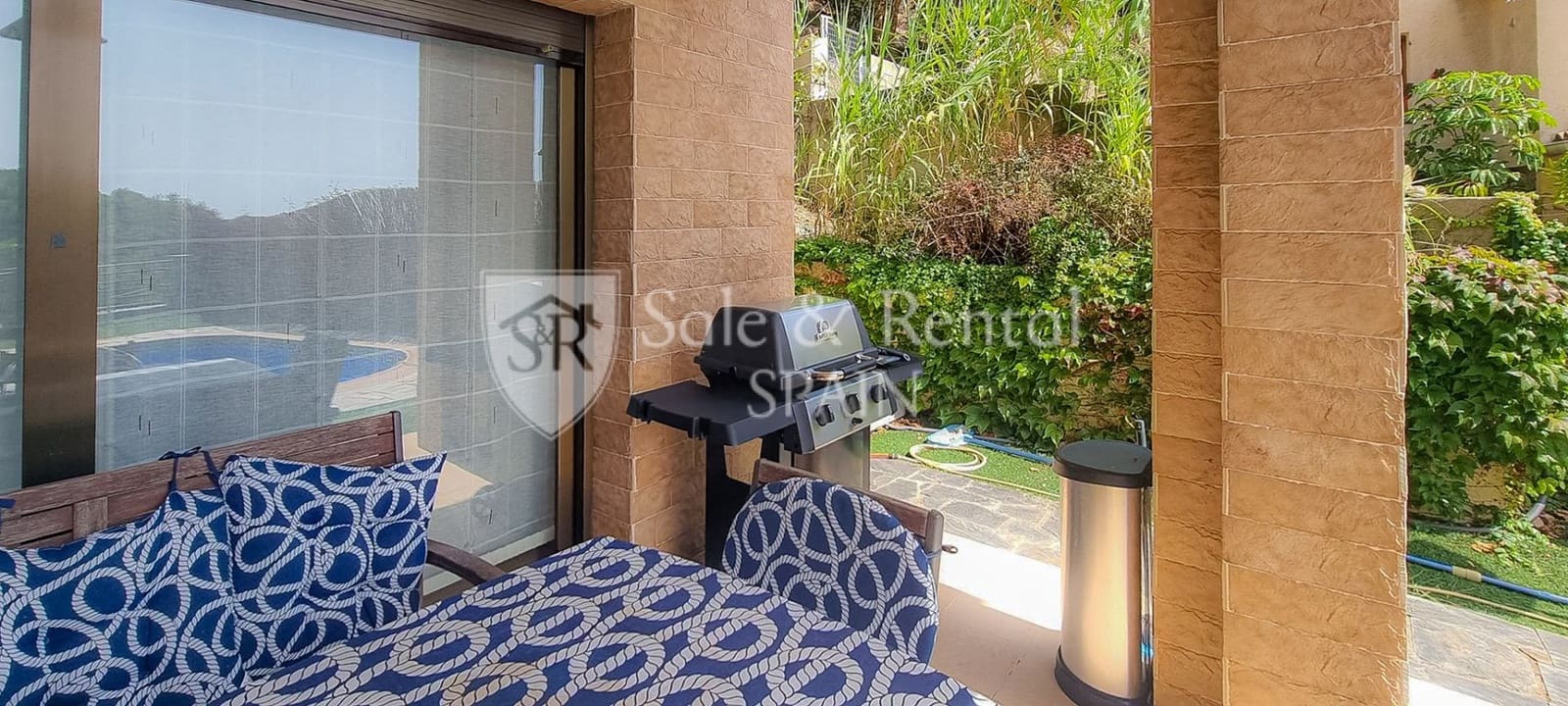 3 soveværelse Villa til salg i Lloret de Mar med swimmingpool garage - € 475.000 (Ref: 9594582)