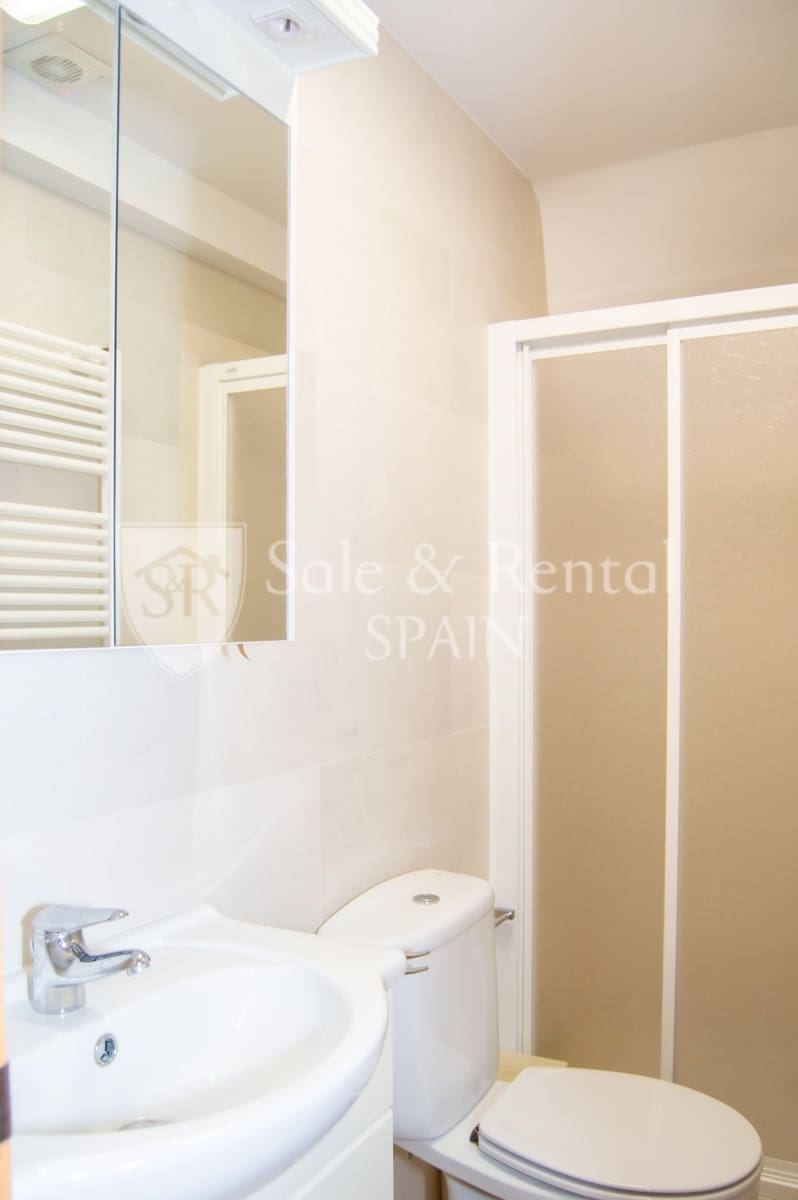 6 Zimmer Villa zu verkaufen in Lloret de Mar mit Pool - 1.270.000 € (Ref: 9618881)