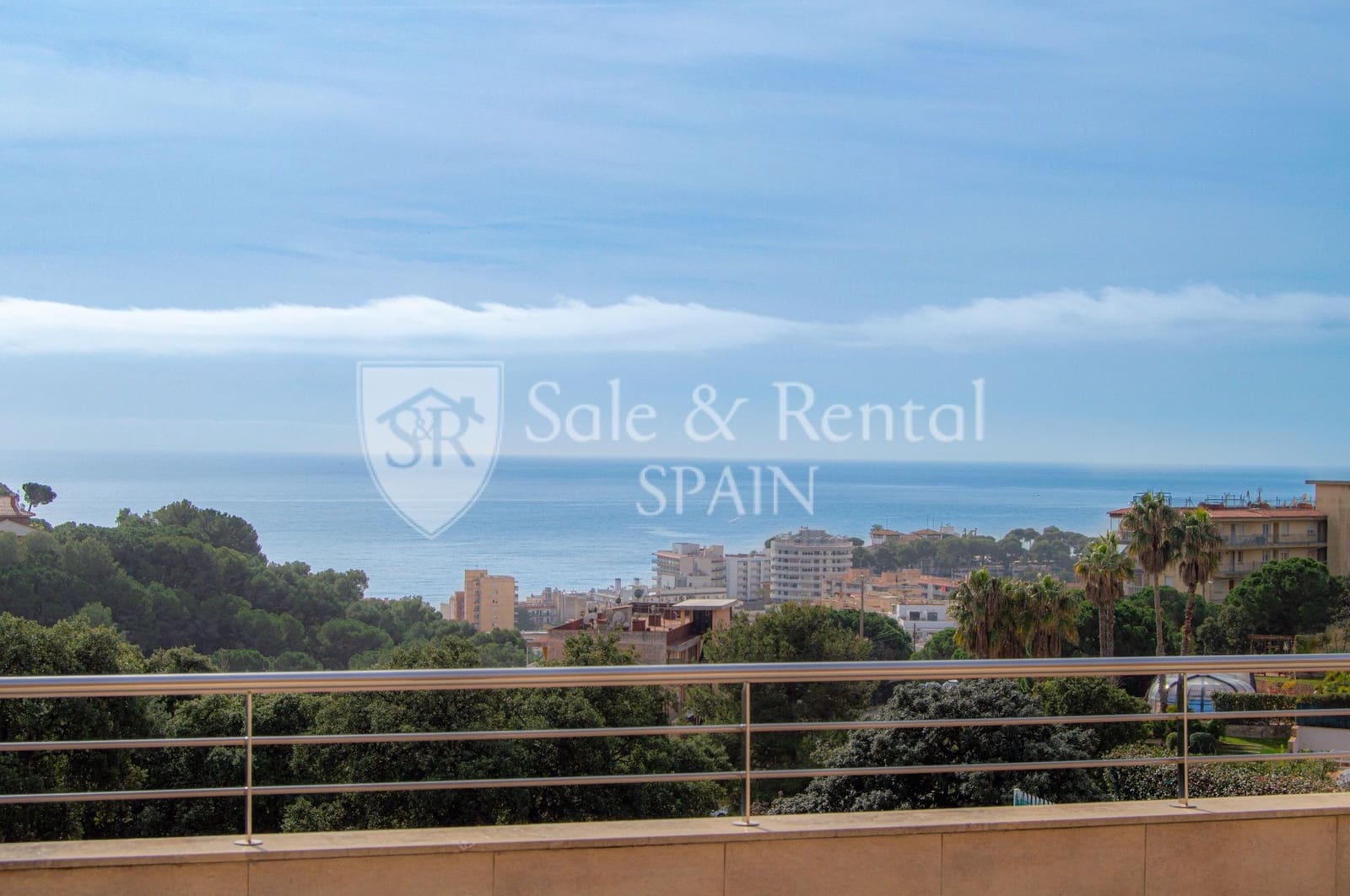 6 Zimmer Villa zu verkaufen in Lloret de Mar mit Pool - 1.270.000 € (Ref: 9618881)