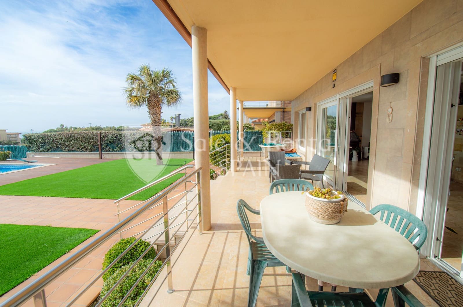 6 Zimmer Villa zu verkaufen in Lloret de Mar mit Pool - 1.270.000 € (Ref: 9618881)