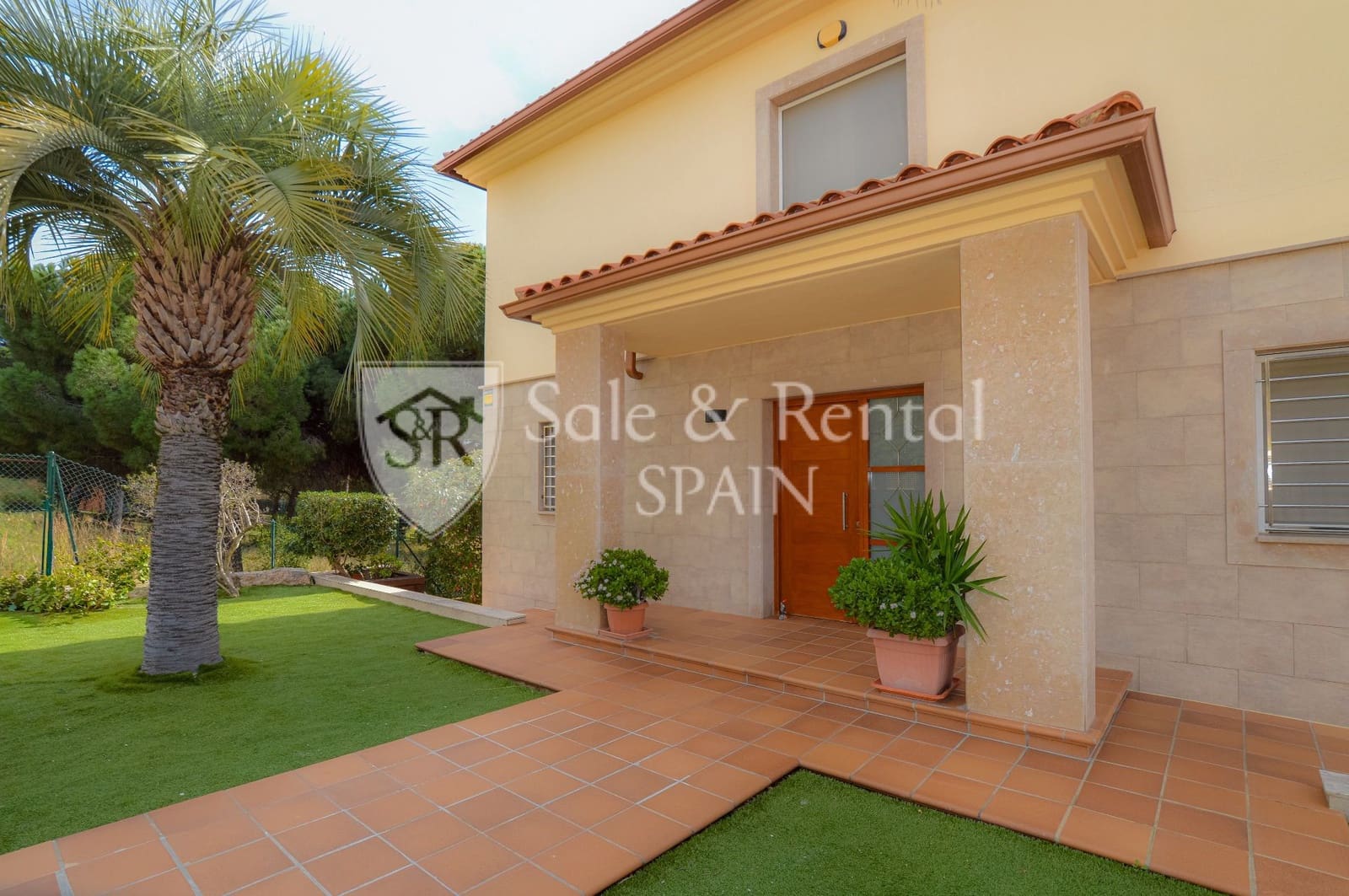 6 Zimmer Villa zu verkaufen in Lloret de Mar mit Pool - 1.270.000 € (Ref: 9618881)