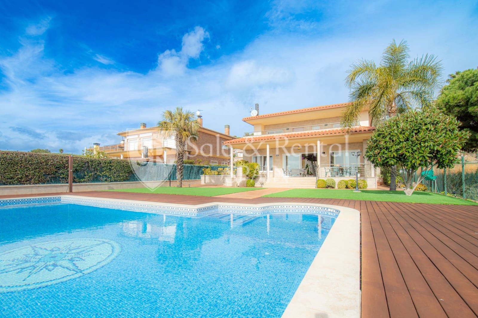 6 Zimmer Villa zu verkaufen in Lloret de Mar mit Pool - 1.270.000 € (Ref: 9618881)