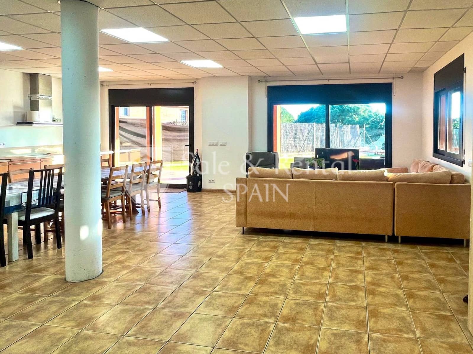 Villa till salu i Lloret de Mar med pool garage - 479 000 € (Ref: 9627144)