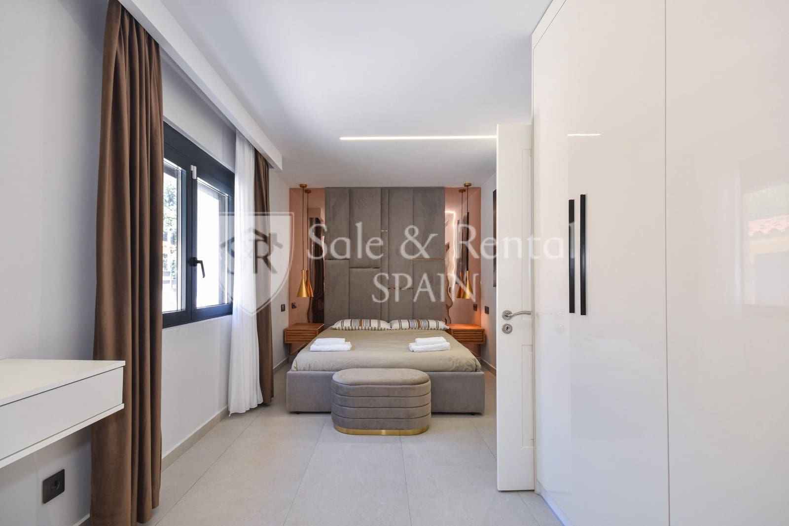 Chalet de 9 habitaciones en Lloret de Mar en venta con piscina - 1.190.000 € (Ref: 9643707)