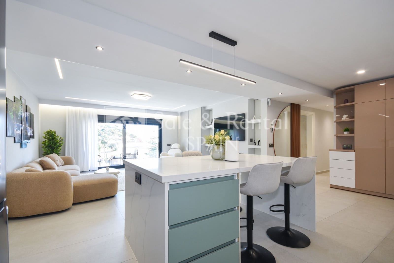 Chalet de 9 habitaciones en Lloret de Mar en venta con piscina - 1.190.000 € (Ref: 9643707)