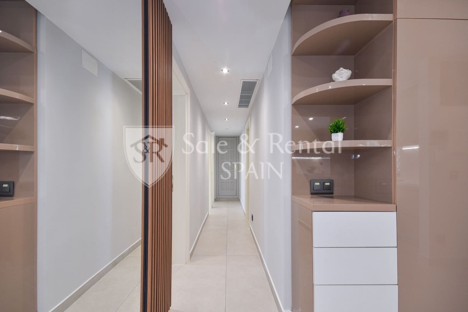 Chalet de 9 habitaciones en Lloret de Mar en venta con piscina - 1.190.000 € (Ref: 9643707)