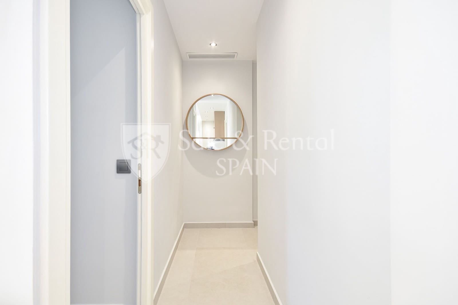 Chalet de 9 habitaciones en Lloret de Mar en venta con piscina - 1.190.000 € (Ref: 9643707)