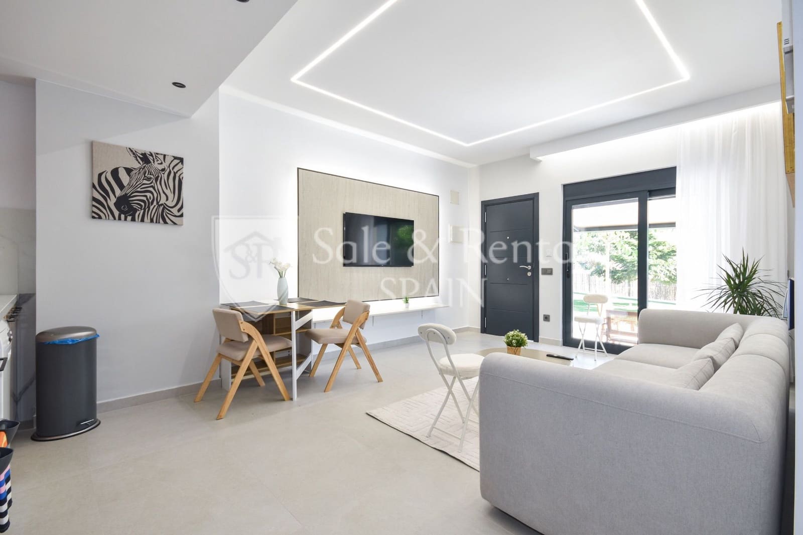 Chalet de 9 habitaciones en Lloret de Mar en venta con piscina - 1.190.000 € (Ref: 9643707)