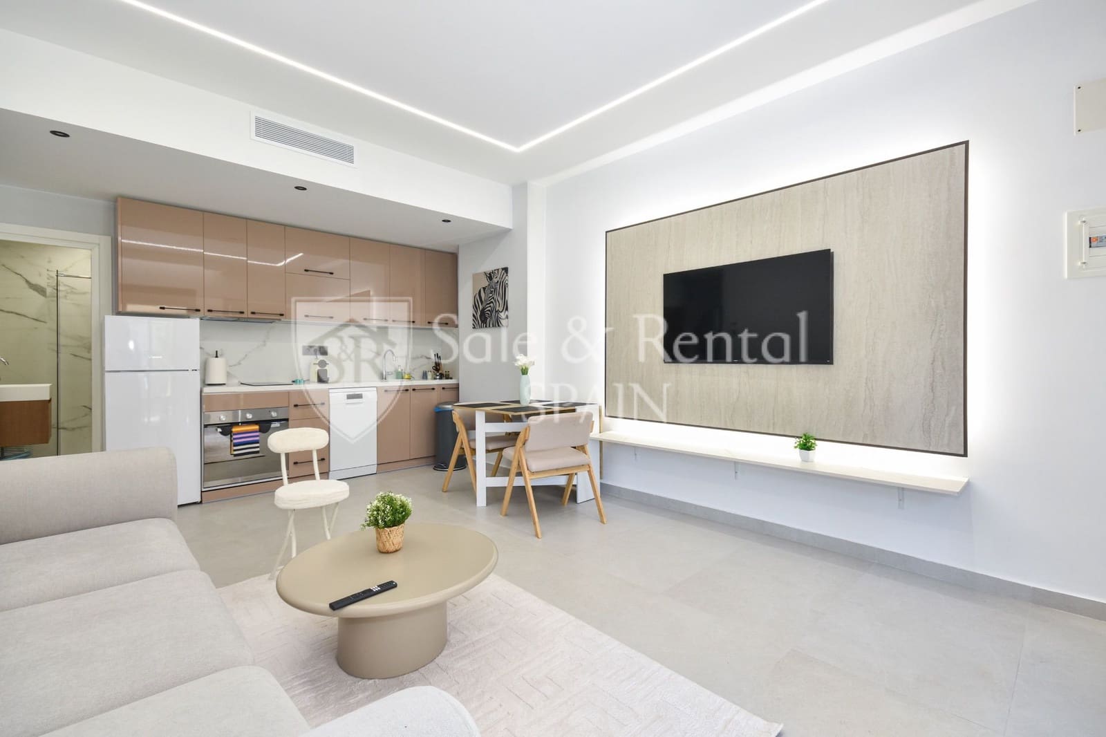 Chalet de 9 habitaciones en Lloret de Mar en venta con piscina - 1.190.000 € (Ref: 9643707)