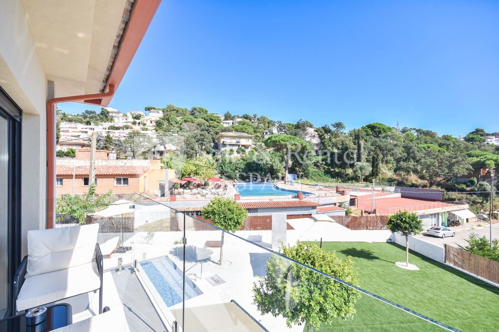 Chalet de 9 habitaciones en Lloret de Mar en venta con piscina - 1.190.000 € (Ref: 9643707)