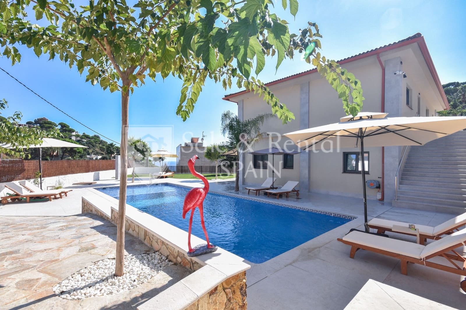 Chalet de 9 habitaciones en Lloret de Mar en venta con piscina - 1.190.000 € (Ref: 9643707)