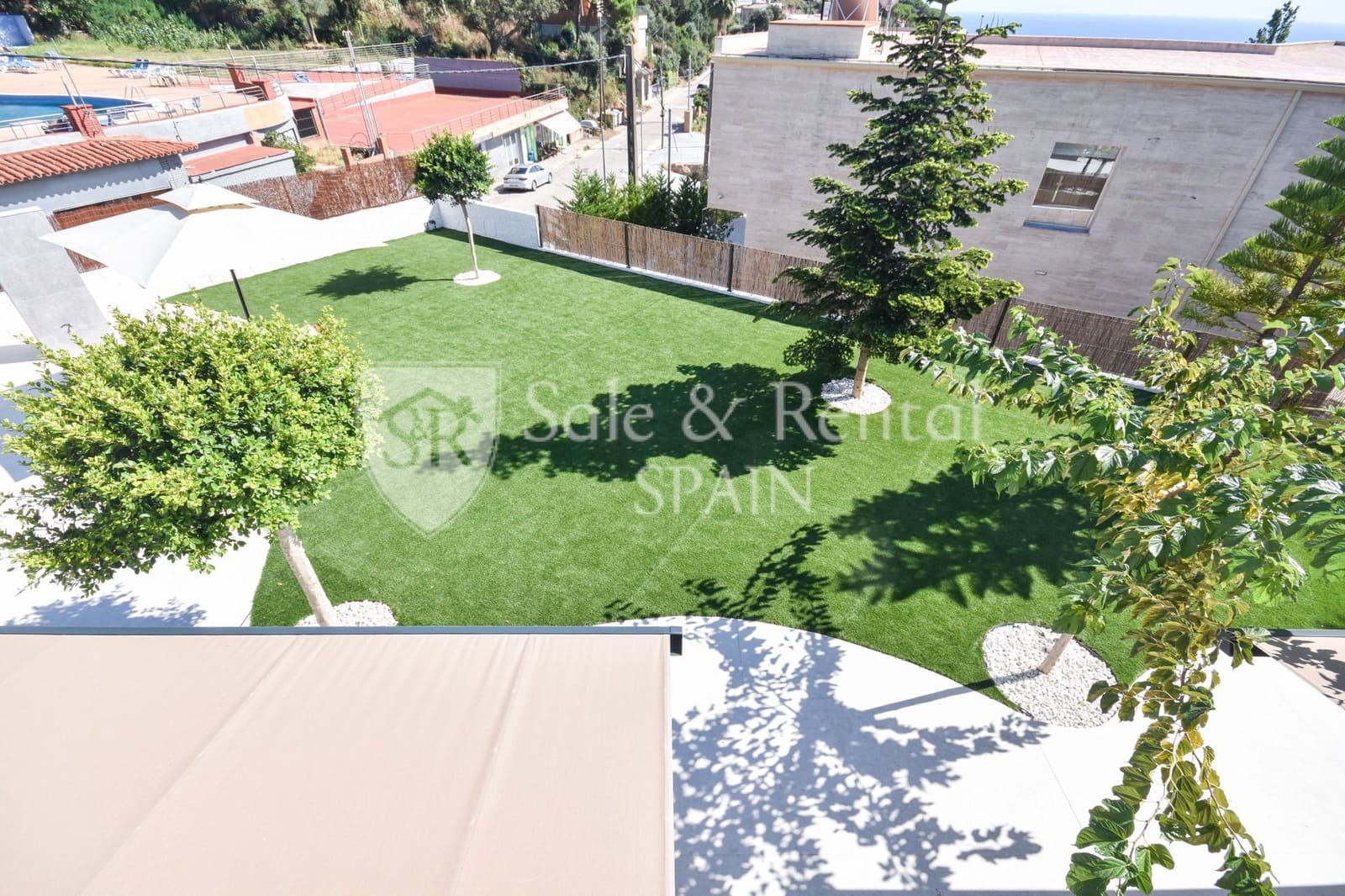 Chalet de 9 habitaciones en Lloret de Mar en venta con piscina - 1.190.000 € (Ref: 9643707)