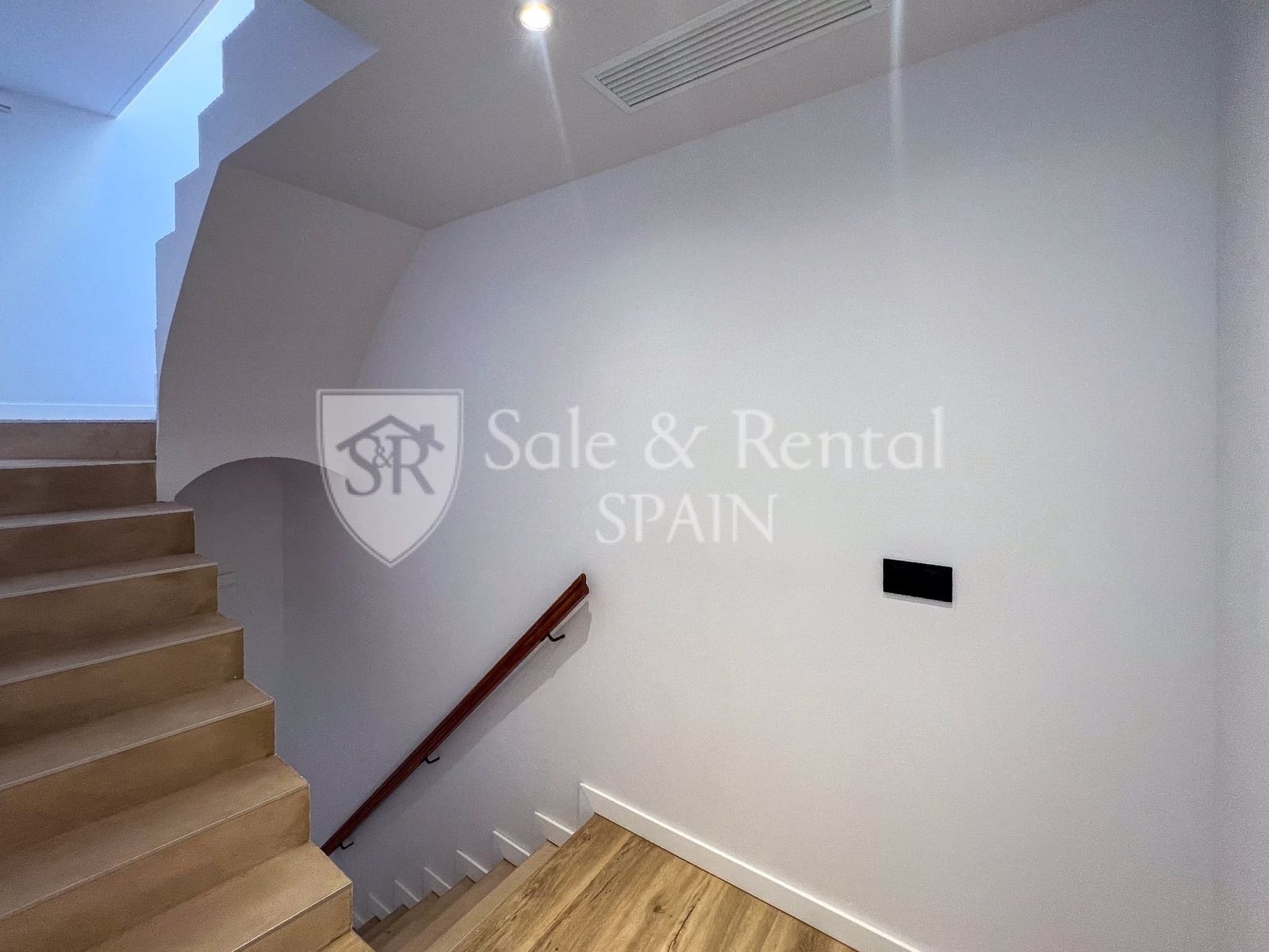 3 bedroom Villa for sale in Sant Feliu de Guixols - € 560,000 (Ref: 9651108)