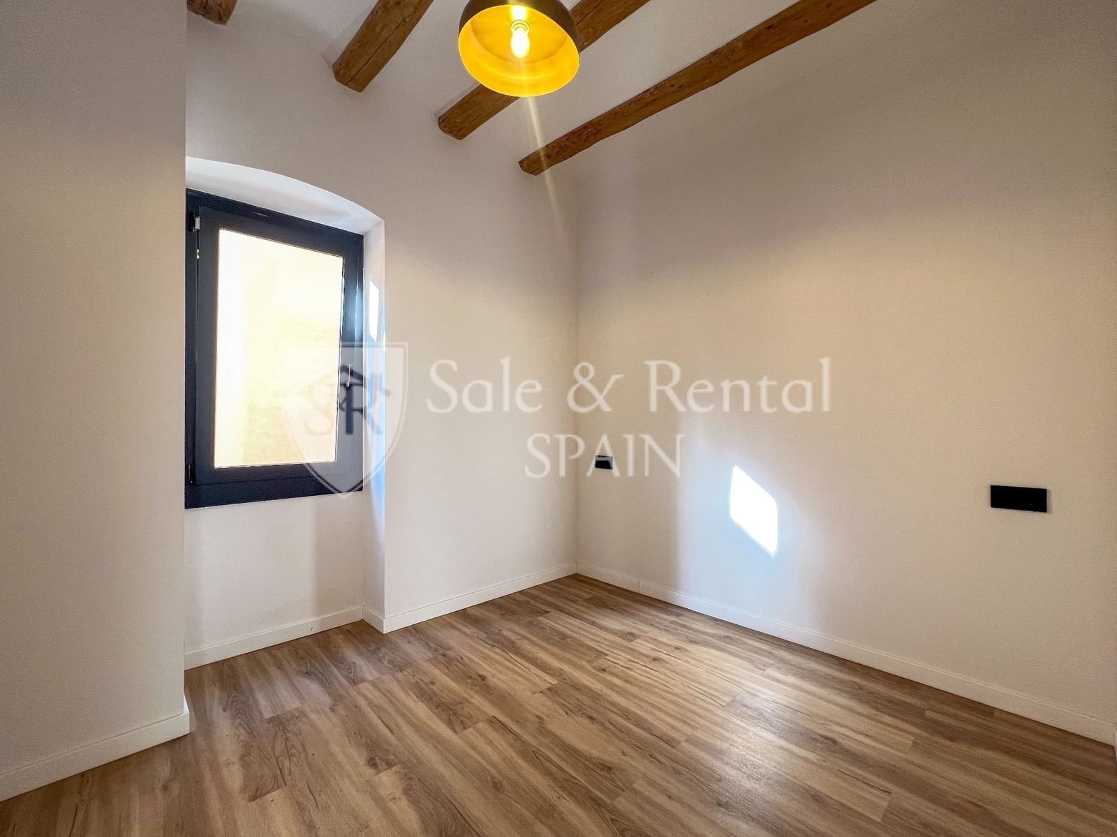 3 bedroom Villa for sale in Sant Feliu de Guixols - € 560,000 (Ref: 9651108)