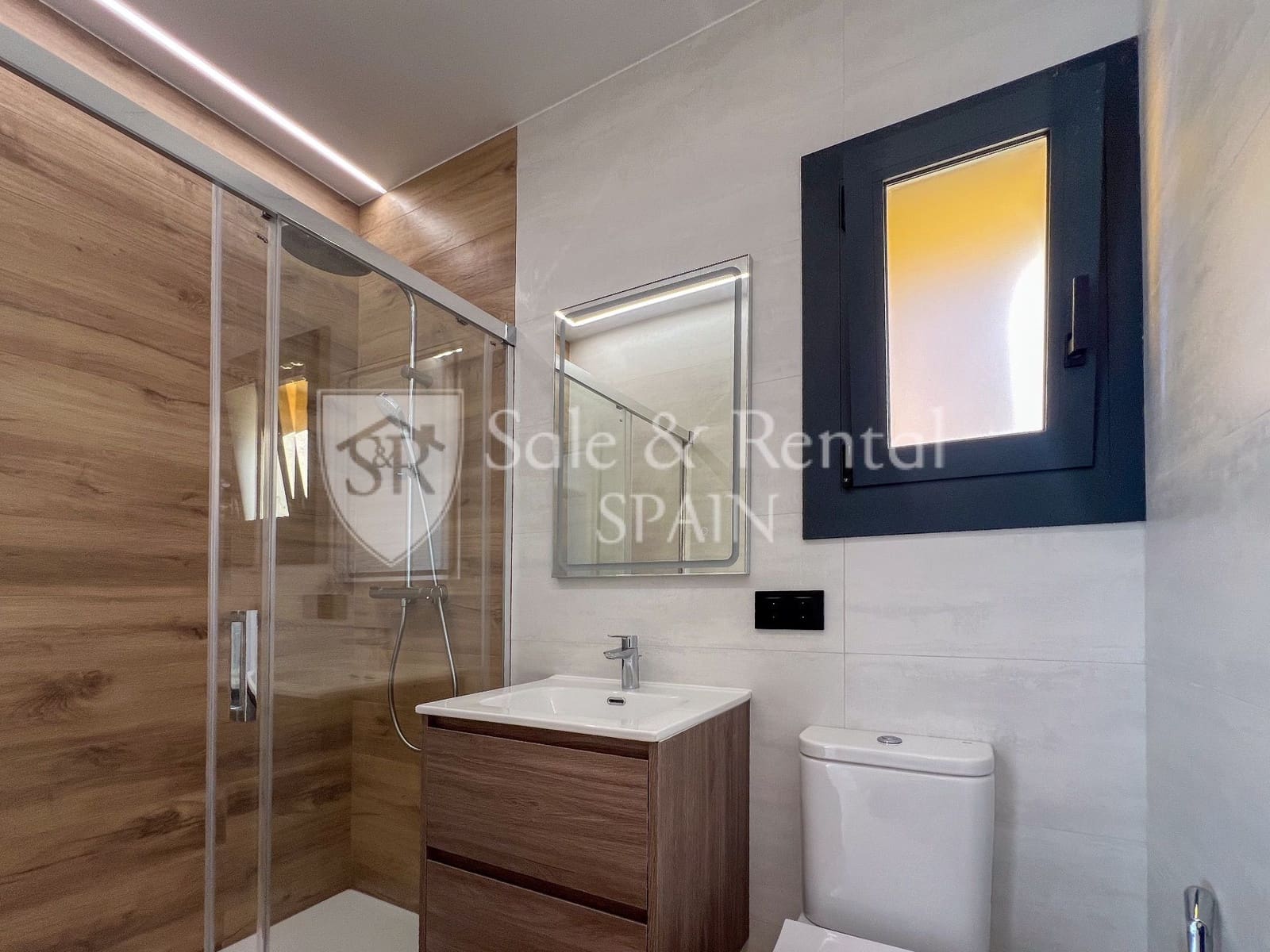 3 bedroom Villa for sale in Sant Feliu de Guixols - € 560,000 (Ref: 9651108)