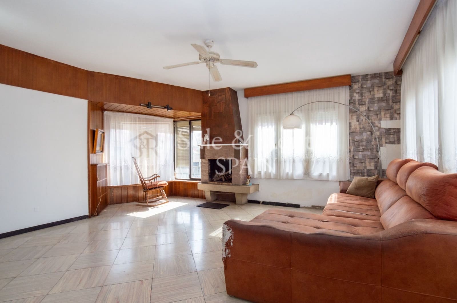 Pareado de 4 habitaciones en Malgrat de Mar en venta con garaje - 470.000 € (Ref: 9665795)