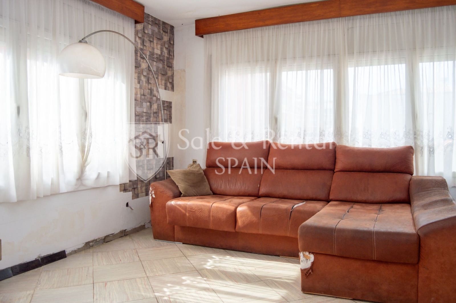 Pareado de 4 habitaciones en Malgrat de Mar en venta con garaje - 470.000 € (Ref: 9665795)