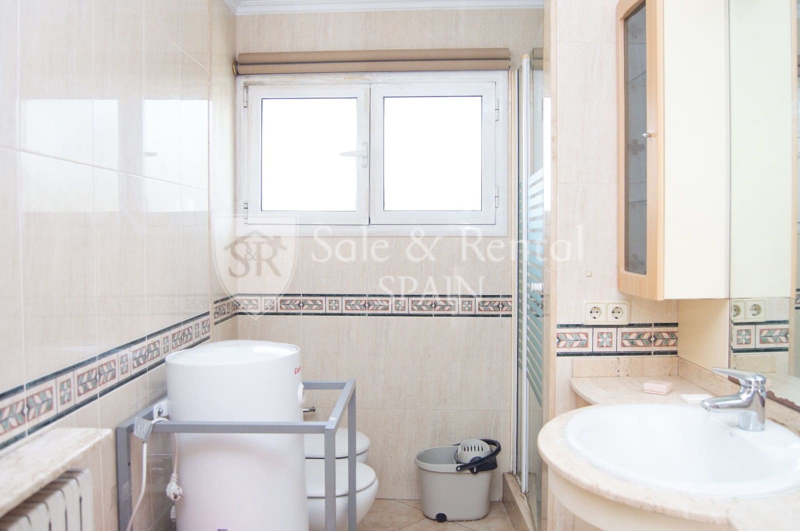 Pareado de 4 habitaciones en Malgrat de Mar en venta con garaje - 470.000 € (Ref: 9665795)