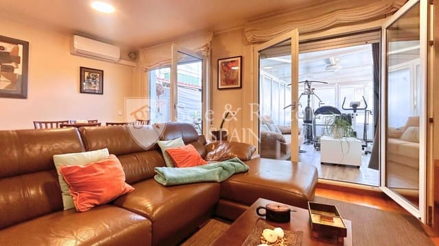 3 bedroom Flat for sale in Sant Feliu de Guíxols with garage - € 279,000 (Ref: 9669882)