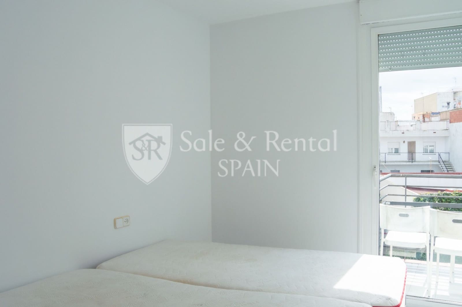 3 bedroom Flat for sale in Blanes with garage - € 237,000 (Ref: 9679406)