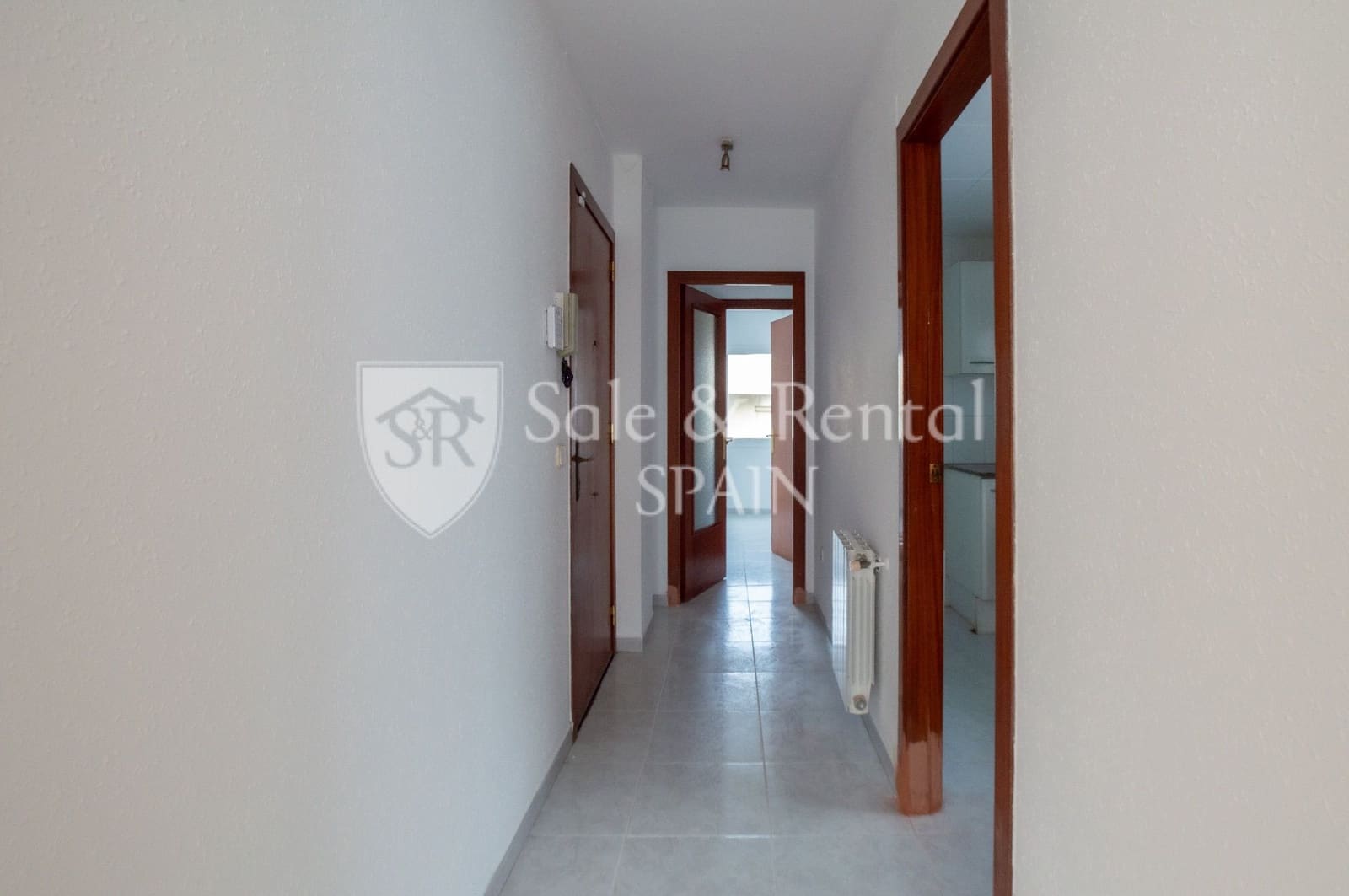 3 bedroom Flat for sale in Blanes with garage - € 237,000 (Ref: 9679406)