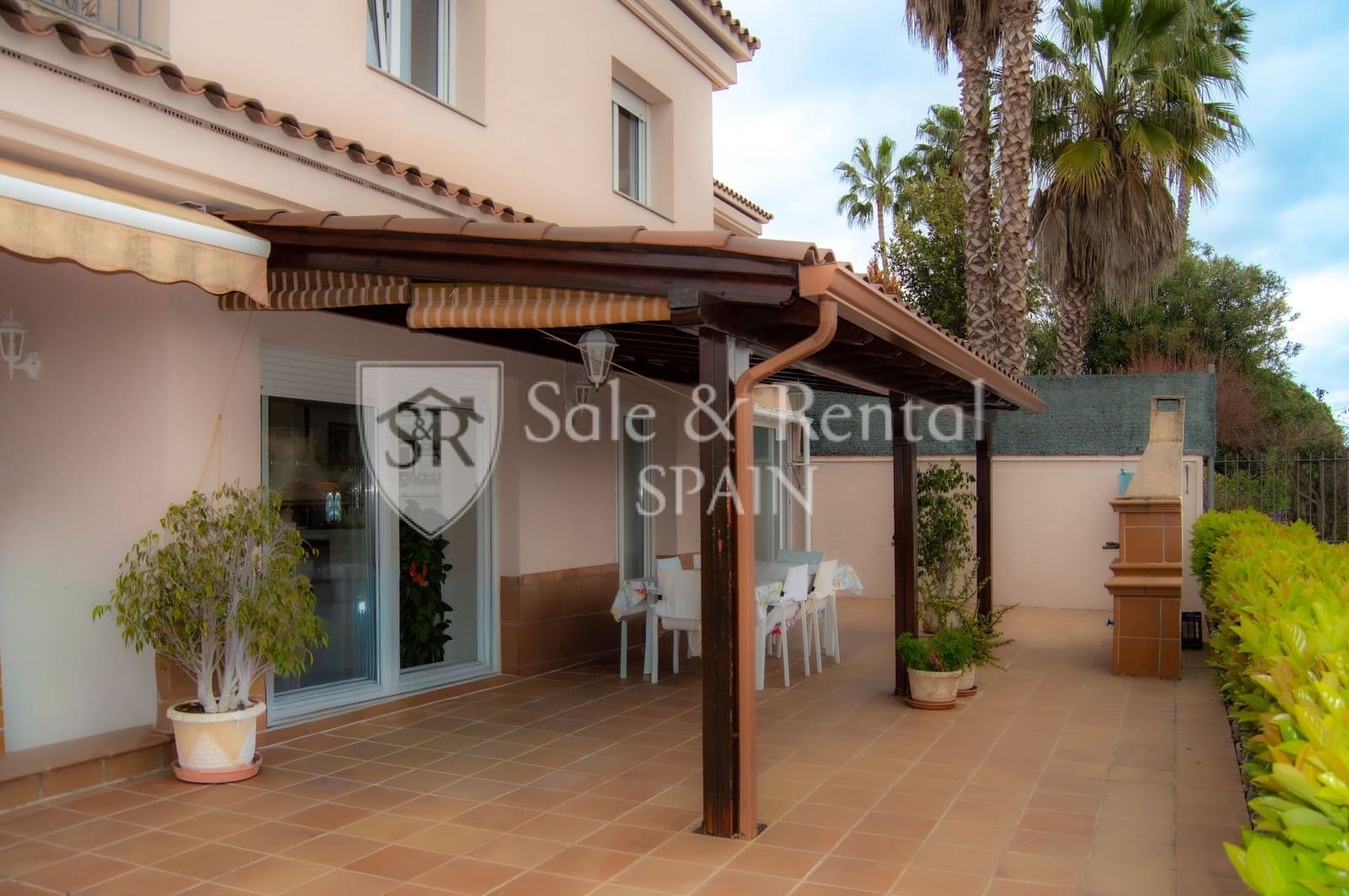 5 Zimmer Villa zu verkaufen in Lloret de Mar mit Pool Garage - 949.000 € (Ref: 9697999)