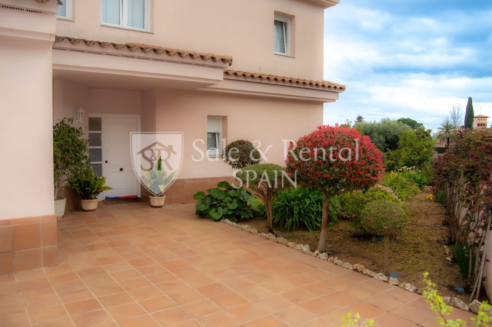 5 Zimmer Villa zu verkaufen in Lloret de Mar mit Pool Garage - 949.000 € (Ref: 9697999)