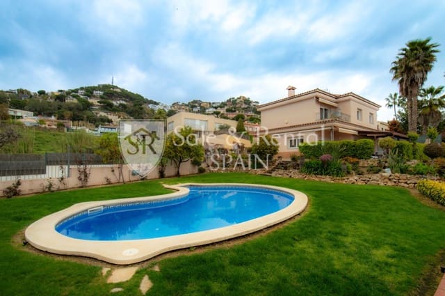 5 Zimmer Villa zu verkaufen in Roca Grossa, Lloret de Mar mit Pool Garage - 949.000 € (Ref: 9697999)