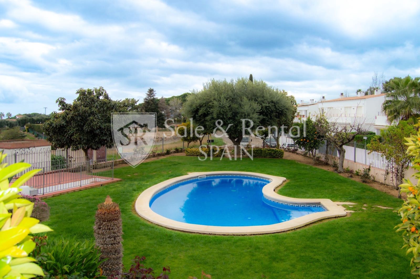 5 Zimmer Villa zu verkaufen in Lloret de Mar mit Pool Garage - 949.000 € (Ref: 9697999)