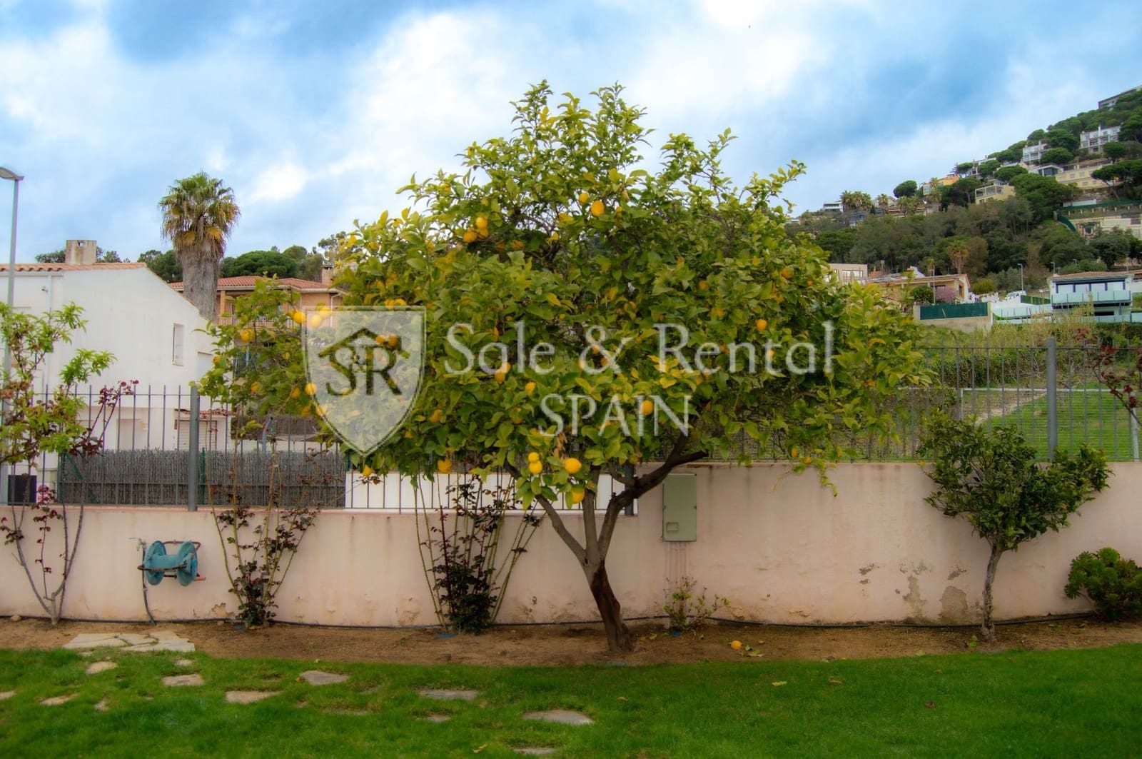 5 Zimmer Villa zu verkaufen in Lloret de Mar mit Pool Garage - 949.000 € (Ref: 9697999)