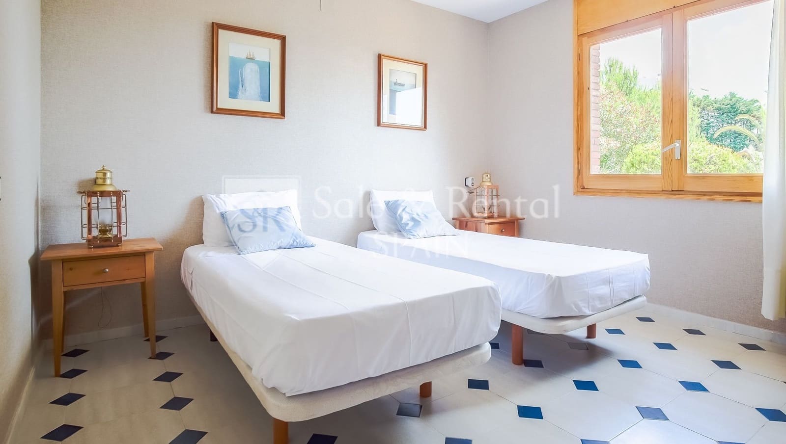 4 bedroom Villa for sale in Blanes with garage - € 850,000 (Ref: 9700386)