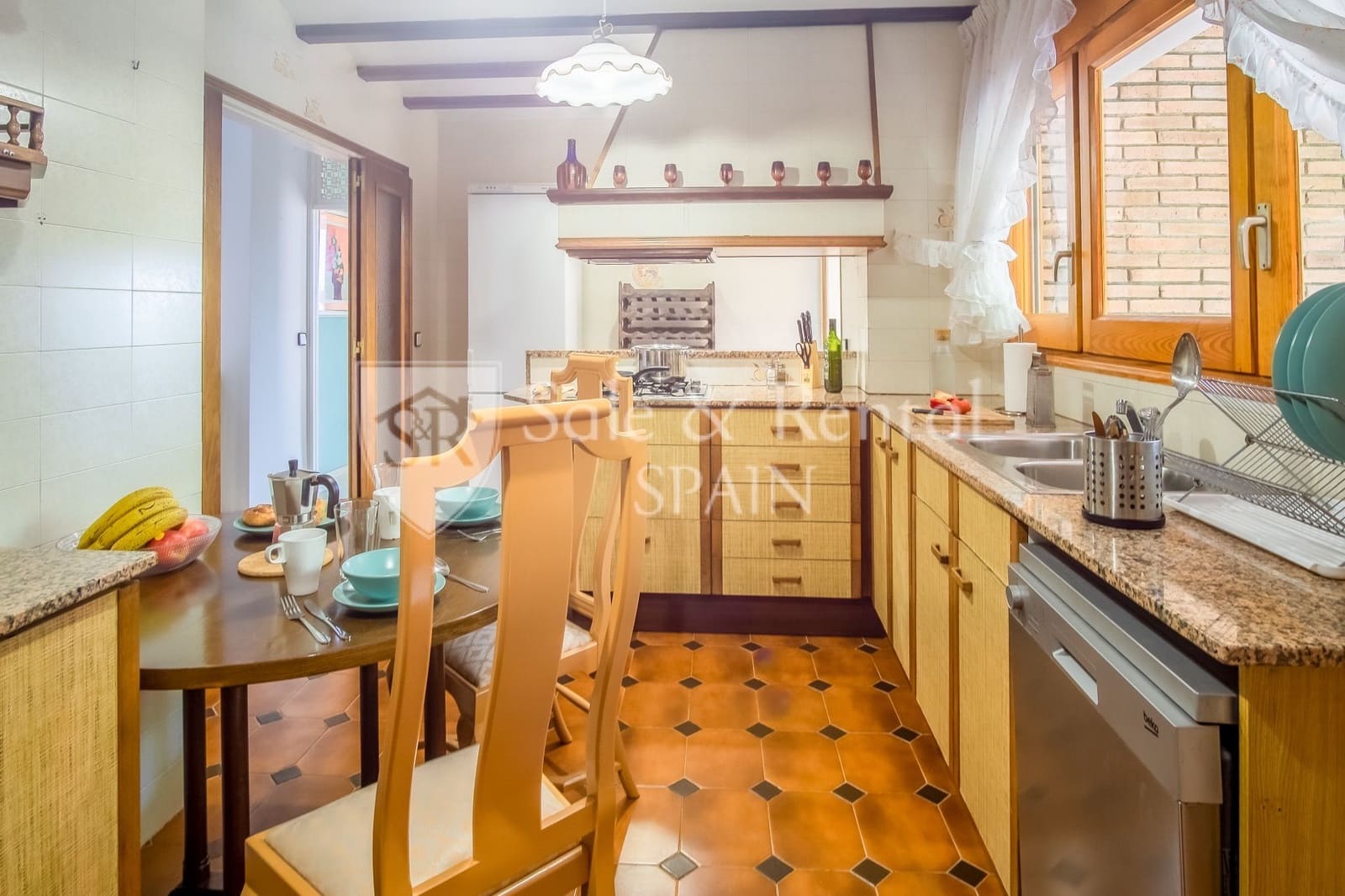 4 bedroom Villa for sale in Blanes with garage - € 850,000 (Ref: 9700386)