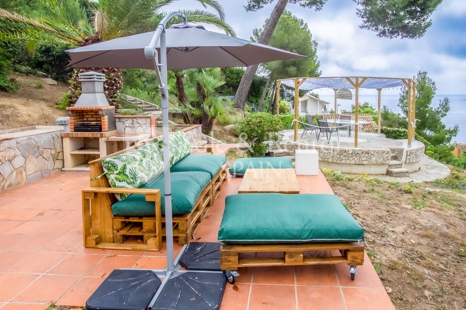 4 bedroom Villa for sale in Blanes with garage - € 850,000 (Ref: 9700386)