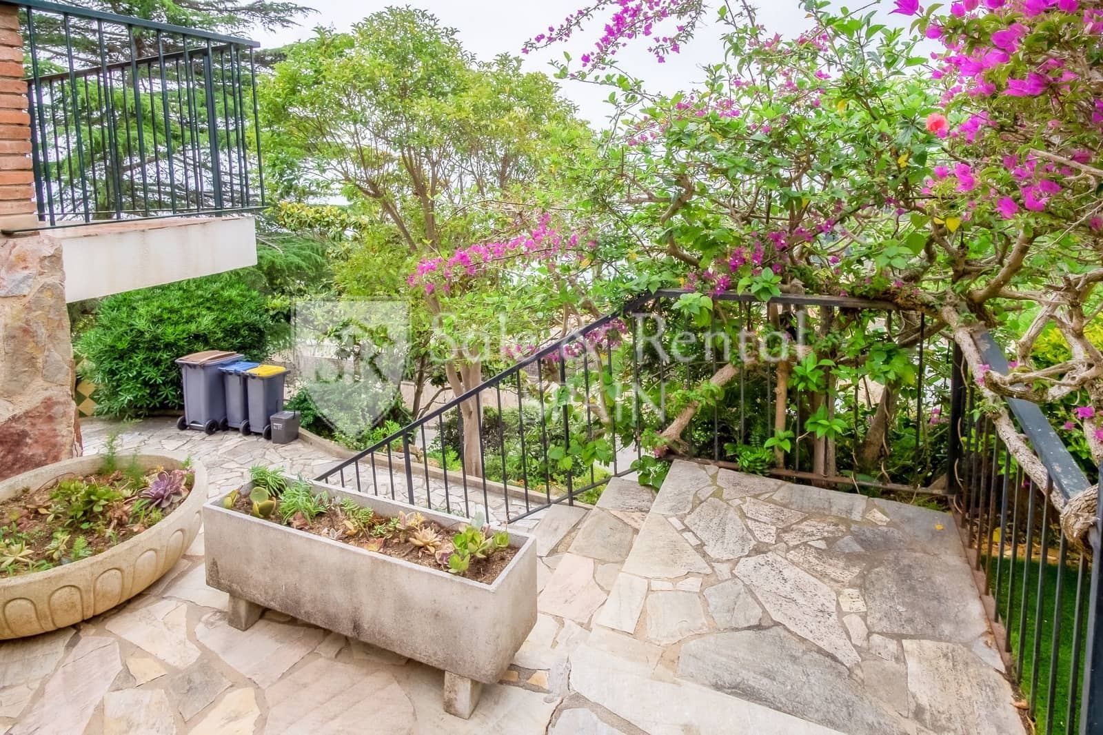 4 bedroom Villa for sale in Blanes with garage - € 850,000 (Ref: 9700386)