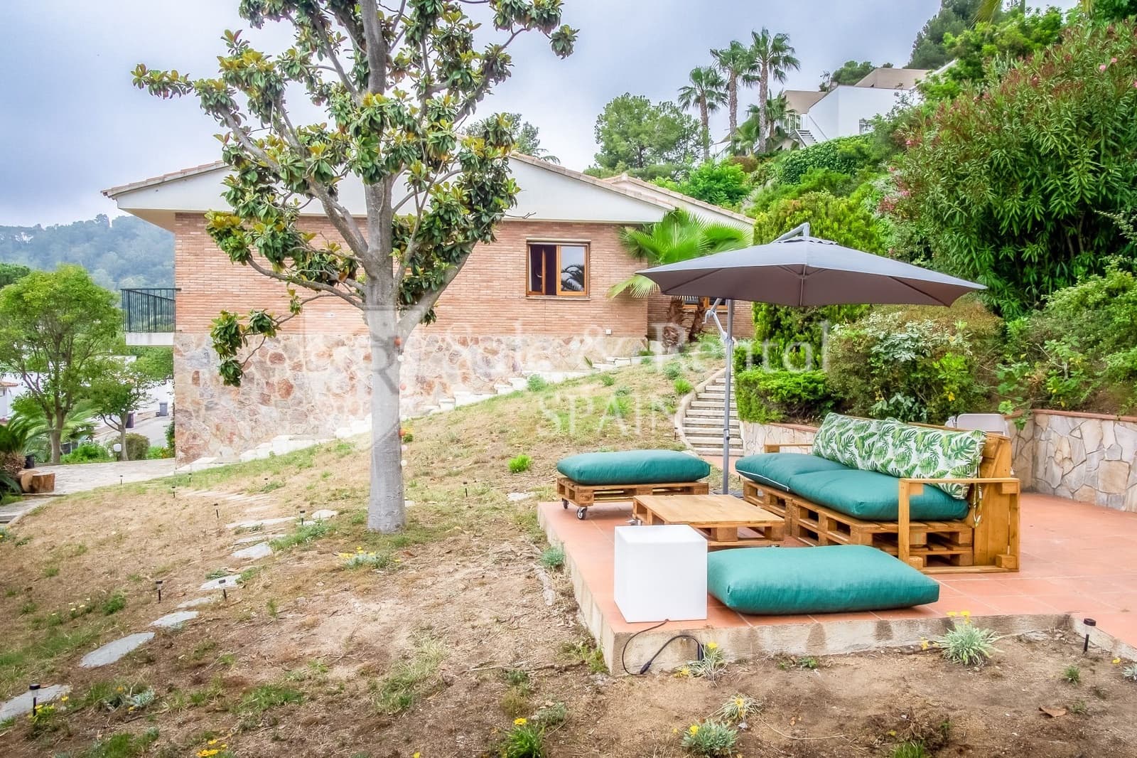 4 bedroom Villa for sale in Blanes with garage - € 850,000 (Ref: 9700386)