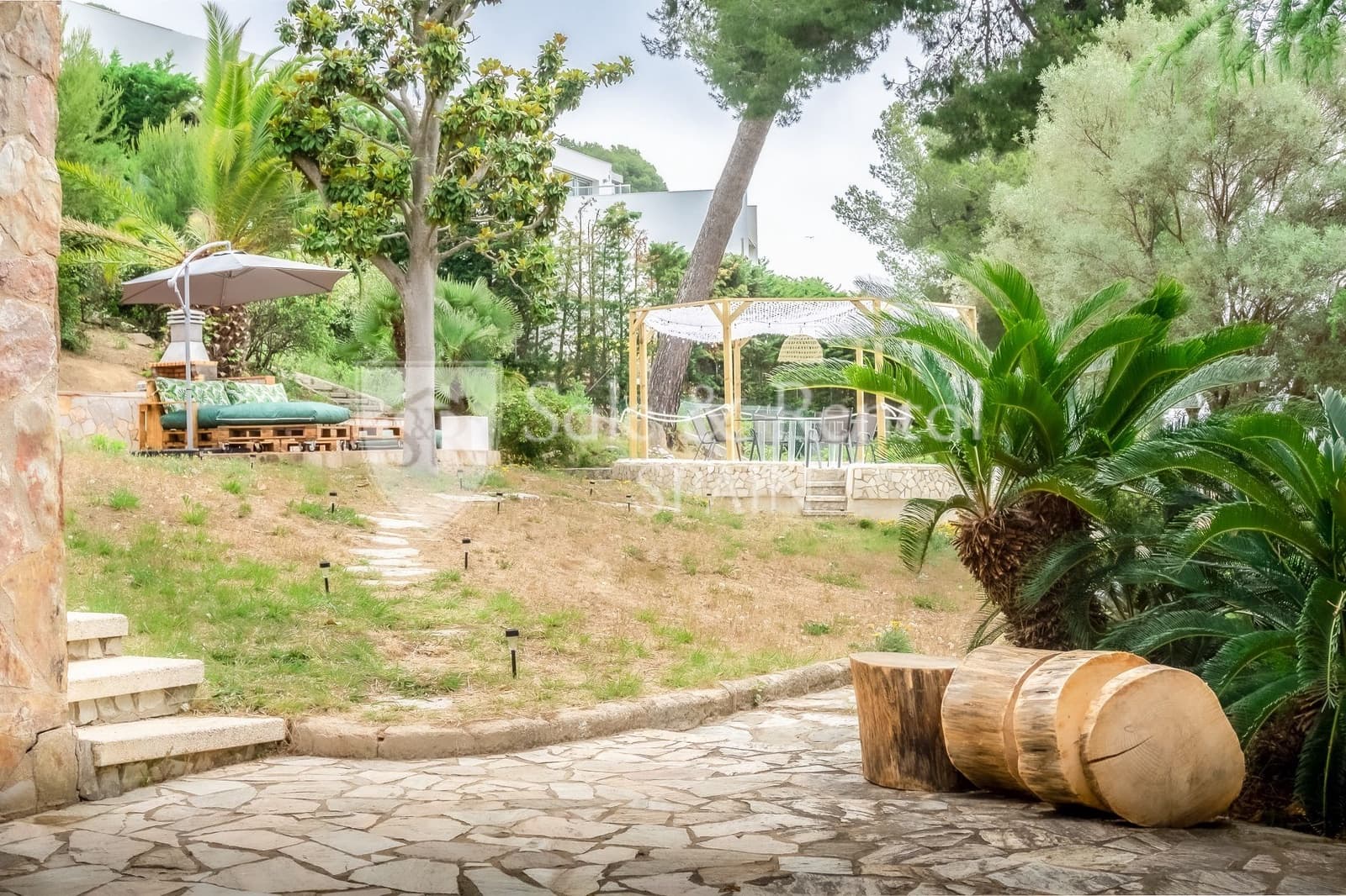 4 bedroom Villa for sale in Blanes with garage - € 850,000 (Ref: 9700386)