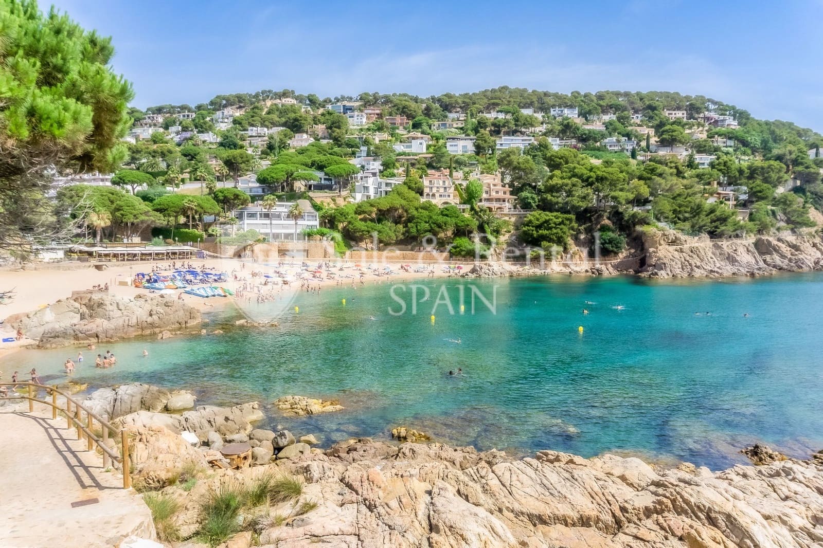 4 bedroom Villa for sale in Blanes with garage - € 850,000 (Ref: 9700386)