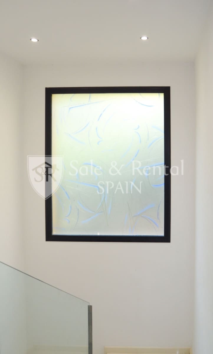 5 bedroom Villa for sale in Santa Susanna - € 539,000 (Ref: 9721041)