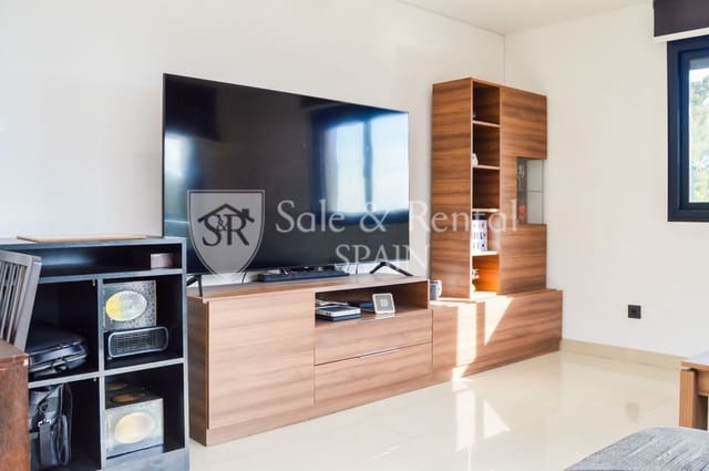 5 bedroom Villa for sale in Santa Susanna - € 539,000 (Ref: 9721041)