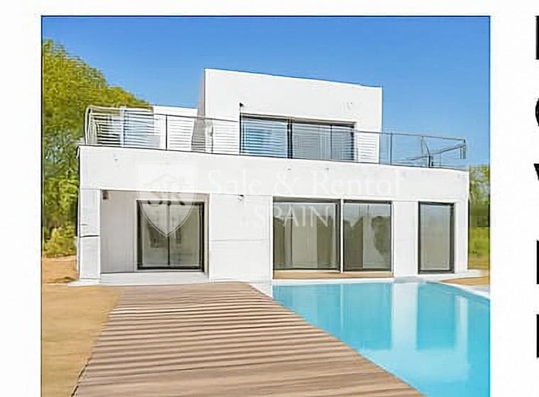 Chalet de 6 habitaciones en Lloret de Mar en venta con piscina garaje - 790.000 € (Ref: 9731639)