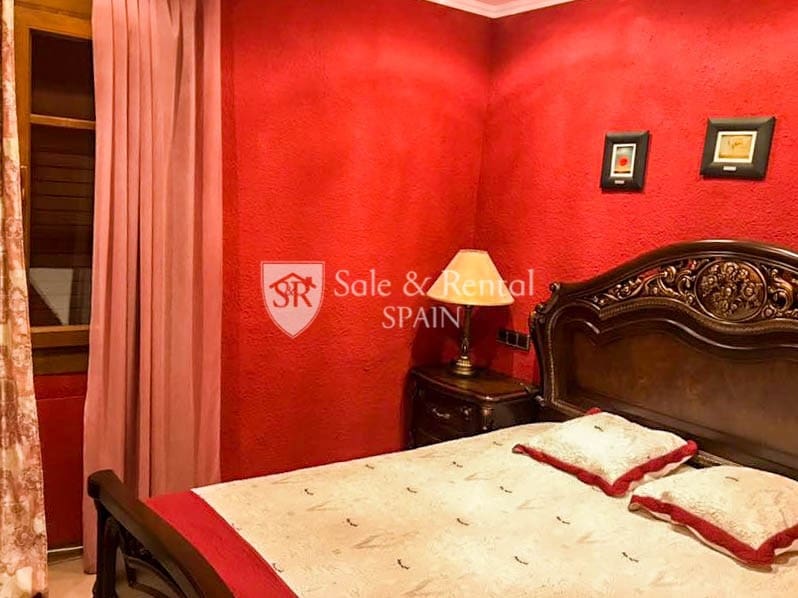 Chalet de 6 habitaciones en Lloret de Mar en venta con piscina garaje - 790.000 € (Ref: 9731639)