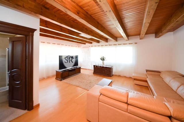 Chalet de 6 habitaciones en Canyelles, Lloret de Mar en venta con piscina garaje - 790.000 € (Ref: 9731639)